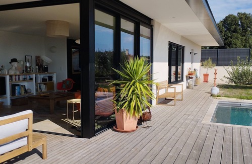 Mondragon House | Bright architect-designed house with breathtaking views and swimming pool