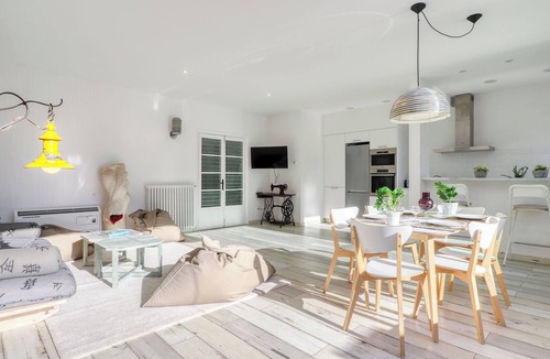 Figueres House | Bright & Artistic by Interhome