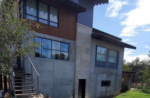 Cottonwood Shores House | Bright Artsy Modern & Spacious 2bdrm/2bath - Lake nearby & pet-friendly!