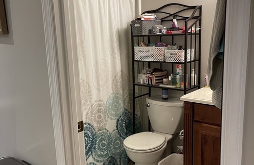 Mechanicsburg Apartment | Bright basement apartment