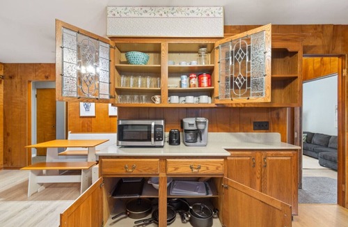 Batavia House | Bright Batavia Home-3BDRMw/Yard!