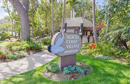 Townsite Condo | Bright & Beautiful Ocean View 2BR Cottage with Stunning Upgrades