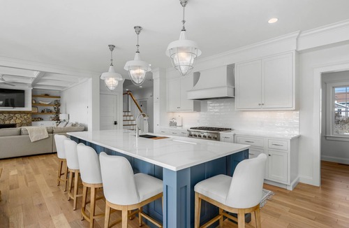 East Sandwich House | Bright & Beautiful Waterfront Cape Cod Home