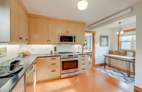 Columbia House | Bright Bellingham Home w/Fire Pit: 1 Mi to Beach!