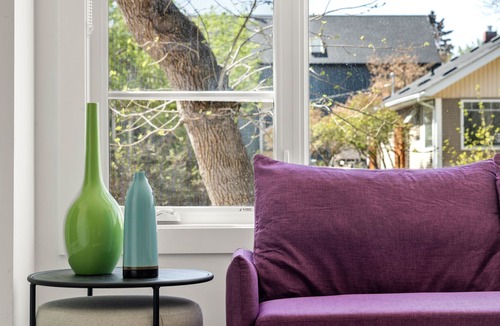 Crescent Heights House | Bright & Bold 4BDRM Modern Retreat