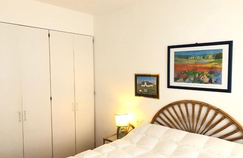Portlligat Apartment | Bright Breezy Holiday Flat for tranquility and refuge and joy