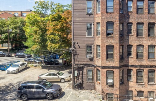 Cleveland Circle Apartment | Bright Brighton 1BR near T & Shops, by Blueground