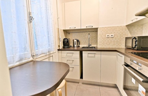 Saint-Lambert Apartment | Bright, central Haussmann apartment