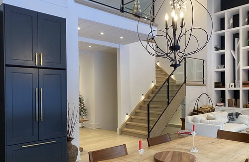 Thornbury House | Bright Chalet Chic with Hot Tub and Fire Pit