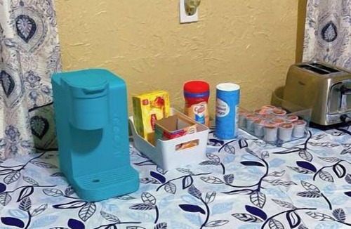 Worcester Apartment | Bright Charming/Netflix/Rokunn