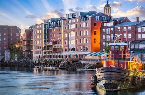 Stratham Apartment | Bright Clean Comfortable Apartment/Studio Sleeps 4