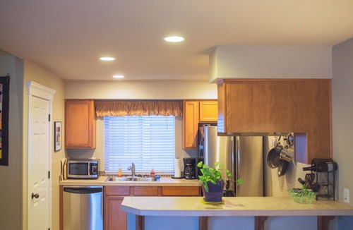 Old Ballard House | Bright, comfy 1-bedroom townhome in Ballard, Seattle perfect for your getaway