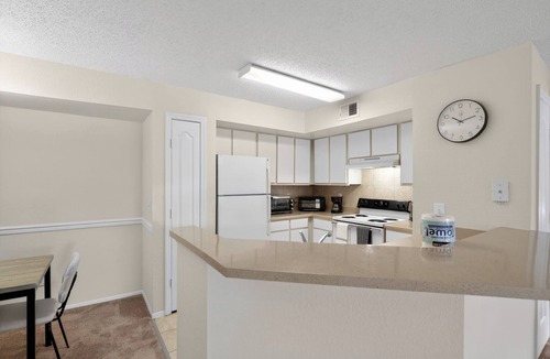 Winter Springs Apartment | Bright & Comfy 2BR Home Away