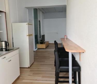 Uster District Apartment | Bright, comfy, industrial looking