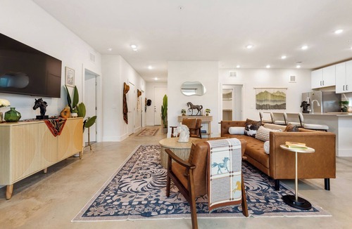Austin Apartment | Bright Corner 2BR Retreat w/Pool & Open Living