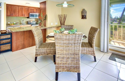 Historic Lahaina Front Street Condo | Bright Corner Oceanfront Unit with Stunning Sunsets