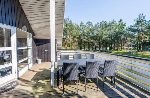 Houstrup House | Bright Cottage with Covered Terrace-By Traum