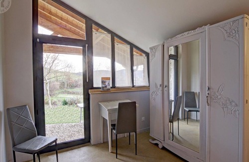 Doizieux Cottage | Bright cottage with terrace and pets allowed