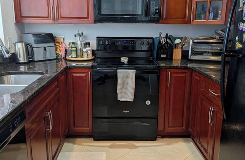 Tropic Condo | Bright & Cozy 2/2 - Great location!