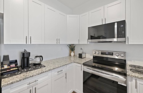 Westminister House | Bright & cozy 3BR retreat