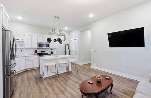 Germantown House | Bright & cozy Louisville home w/private backyard