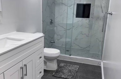Thorold Apartment | Bright, cozy private Lower Level unit with a separate entrance.