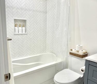 Oakwood Village Apartment | Bright & Cozy Private Studio Apartment