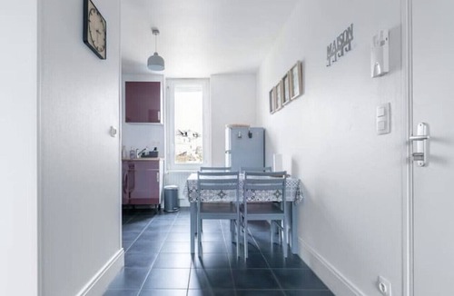 Champ-Capelet Apartment | Bright & decorated apartment, free parking