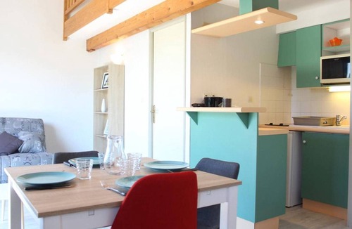 La Rochelle Apartment | Bright Duplex in La Rochelle – Balcony & Parking