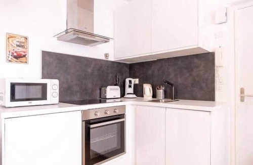 Alphonse Guerin Apartment | Bright duplex - Station & center on foot - Au Calme