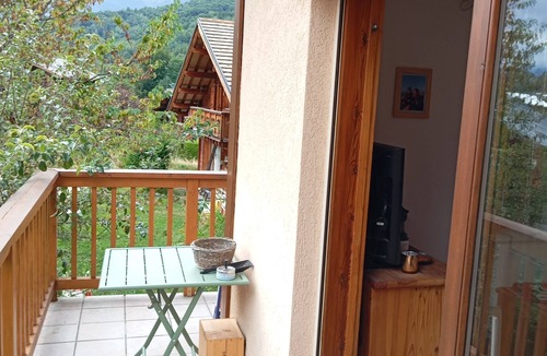 Servoz Apartment | Bright duplex with terrace