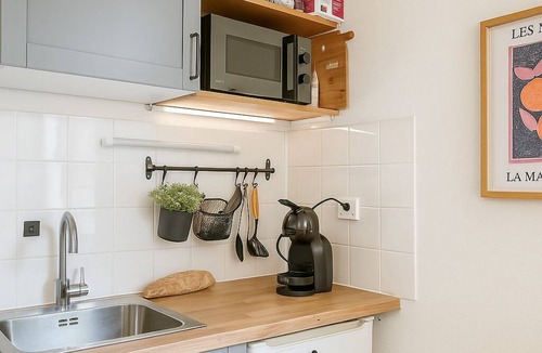 Vauban - Wazemmes Apartment | Bright, elegant studio in the heart of Lille