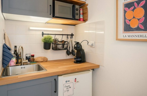 Vauban - Wazemmes Apartment | Bright, elegant studio in the heart of Lille