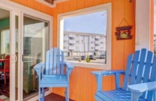 North Carolina Coast Condo | Bright end unit, Ocean Views, 1st floor, Pool, large beach, Direct access !