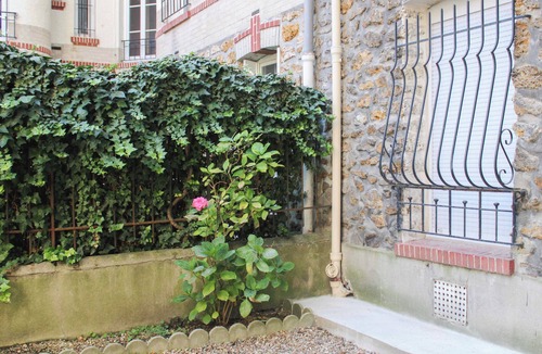 La Nartelle Apartment | Bright & Equipped Studio at the Gate to Paris