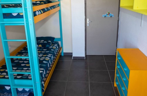 Bas-Vernet Apartment | Bright family nest with balcony