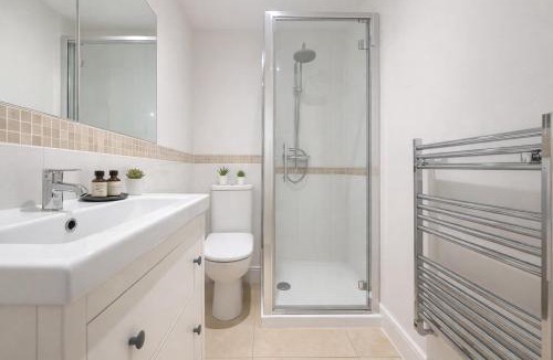 Camberwell Apartment | Bright Flat in Camberwell