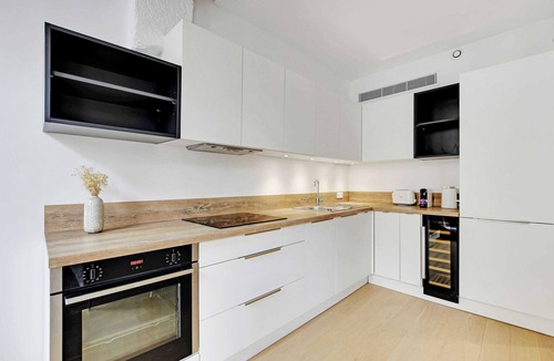 Arts-et-Metiers Apartment | Bright Flat in Central Le Marais with 2 Bedrooms and central AC