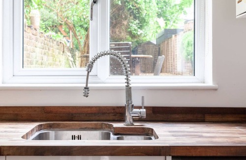 West Ealing Apartment | Bright Flat near West Ealing