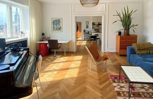 Christianshavn Apartment | Bright flat with views in central Christianshavn