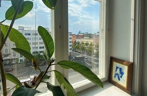 Christianshavn Apartment | Bright flat with views in central Christianshavn