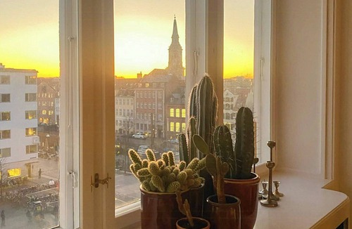 Christianshavn Apartment | Bright flat with views in central Christianshavn