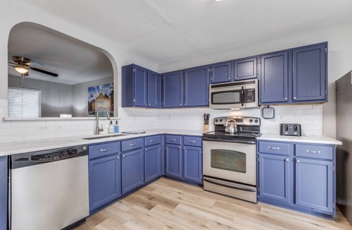 Southside House | Bright, fun, and welcoming home near Lackland and Seaworld