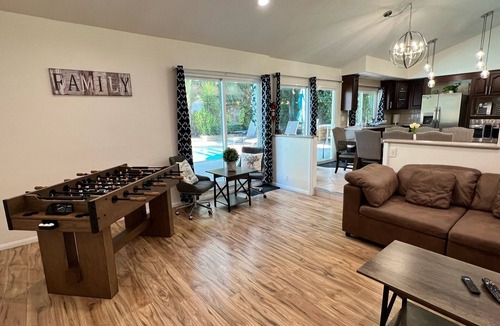 Thousand Oaks House | Bright, Fun & Peaceful House w/Heated Pool 🏖