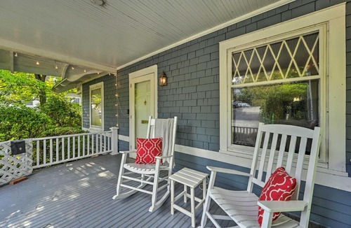 Greensboro House | Bright Greensboro Escape ~ 1 Mi to Downtown