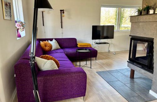 Rageleje House | Bright Holiday Home In Green Surroundings