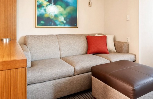 South Side Hotel | Bright Hotel Suites w/Breakfast Near Aquarium & Downtown Corpus Christi