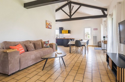 Les Moutiers-en-Retz Cottage | Bright house near the sea with WiFi and pets allowed