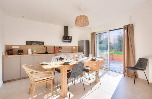 Saint-Briac-sur-Mer House | Bright house for 8 with large garden