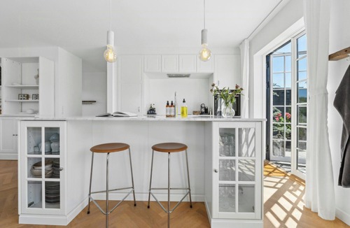 Nyborg House | Bright house by the beach with sea view in Nyborg